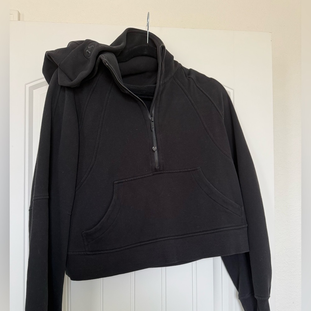 Black Cropped Hoodie with Half-Zip LULULEMON